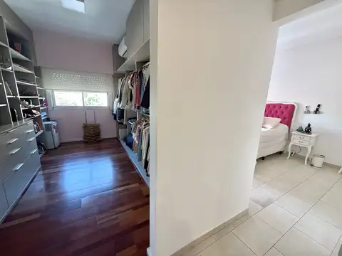 Departamento en Venta con 2 cochera