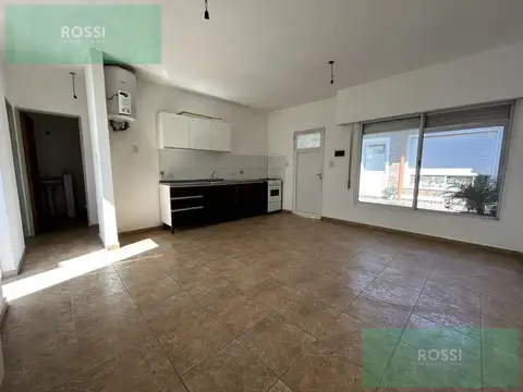 Casa en Alquiler con 1 cochera