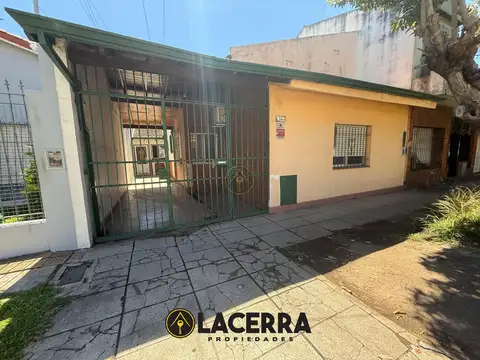 Casa 4 ambientes en Venta con quincho y piscina APTO CREDITO