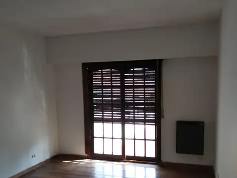 VENTA - PH 4 ambientes en Beccar con terraza y entrada independiente