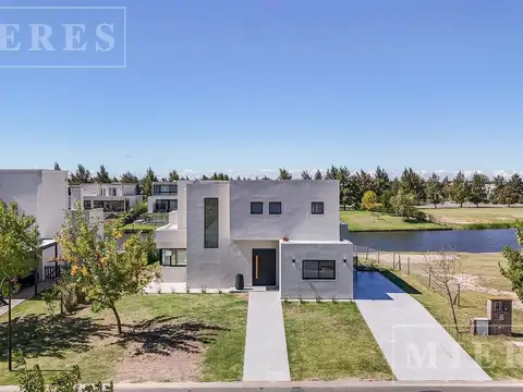 Casa en venta en El Naudir