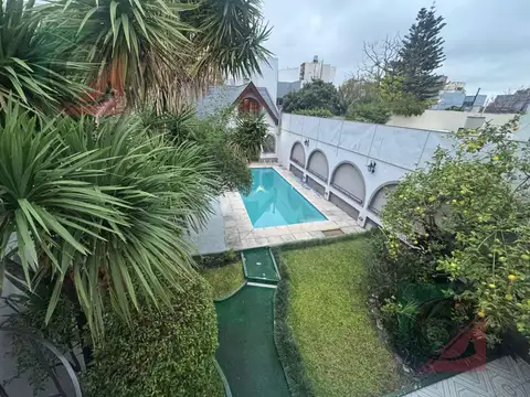 Casa 6 ambientes con cochera LANUS CENTRO APTO CREDITO 