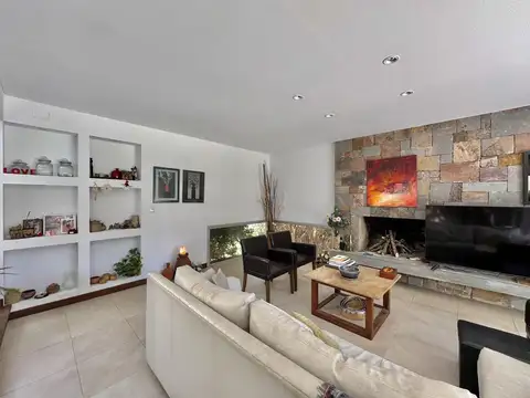Casa en Venta de 5 dormitorios
