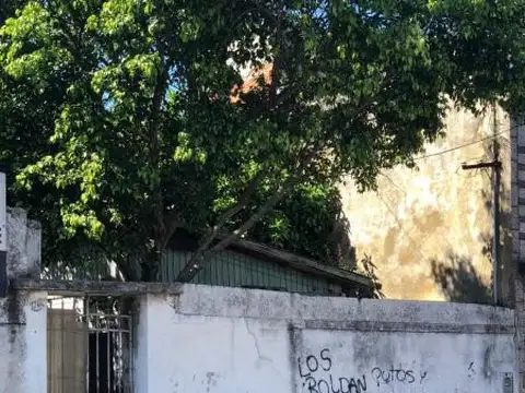 Terreno - Venta - Argentina, Lanús - CATAMARCA 1740