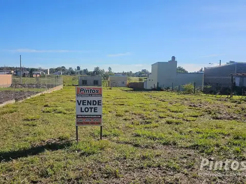Lote sobre S. José Obrero, a 150 mts de Av. Mitre. SAN JOSE.  