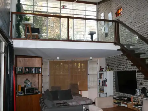 CASA 4 AMBIENTES - HURLINGHAM (B° Ingles)
