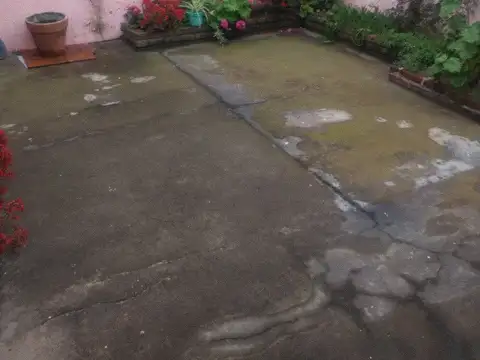 Vendo Muy buena casa en Campana  de 3 ambientes o permuta por depto chico en Zarate o Campana