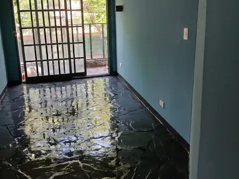 DEPARTAMENTO EN PRIMER PISO