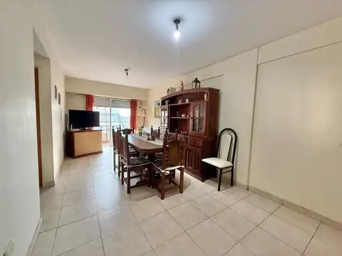 DEPARTAMENTO 2 AMBIENTES EN VENTA COCINA SEPARADA EN MORON NORTE . APTO CREDITO