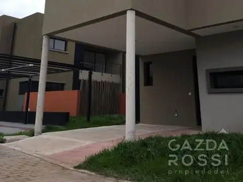 Duplex  Espacio las cavas, Canning S