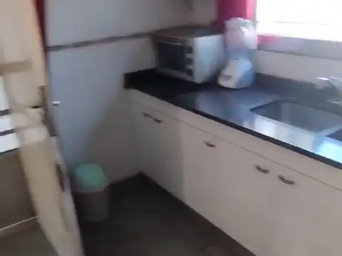 Depto Tipo Casa 3 ambientes con 2 baños