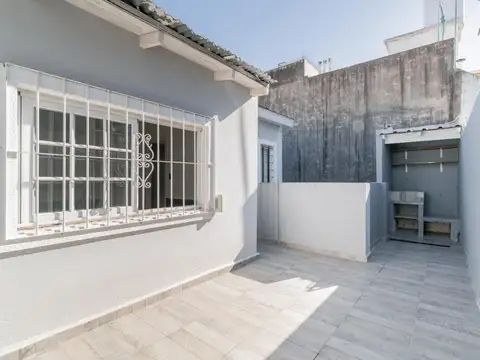 Depto Tipo Casa en Venta con 2 cocheras