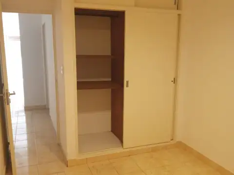 2 Ambientes Al Frente - Marcel T. de Alvear Al 900 - Plaza San Martin.