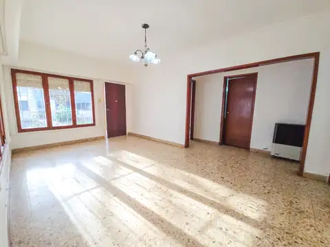 Chalet 3 amb. garage, patio y quincho 12 MESES- Gaboto y Santa Cecilia