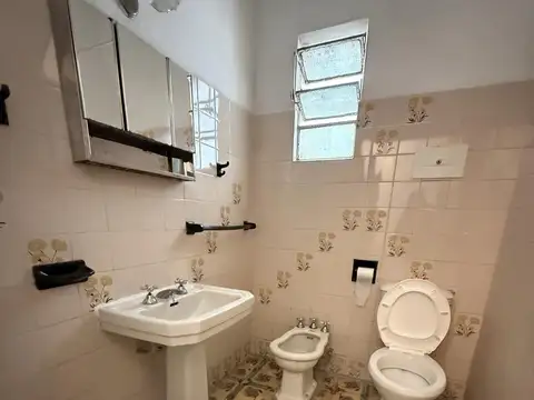Casa en Alquiler en San Lorenzo, $ 650.000