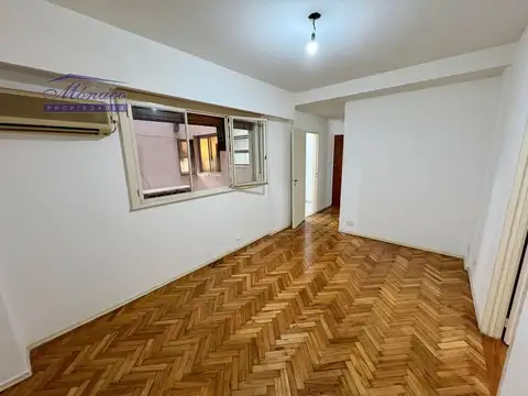 Av Cramer 2300, Piso 1