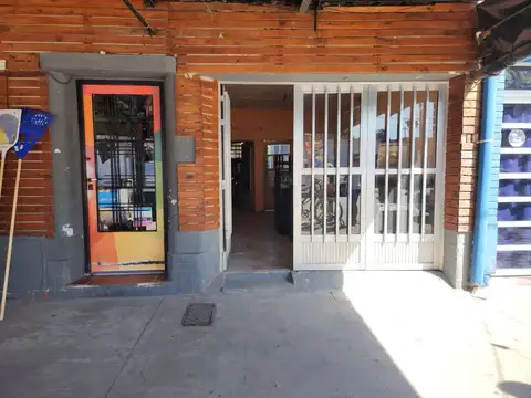 Local en Venta 54 años