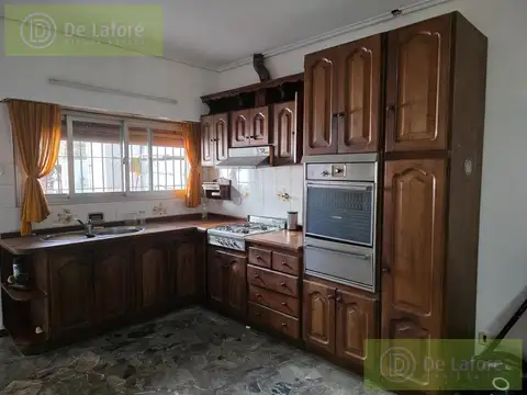ALQUILER - Casa 4 ambientes, excelente conectividad, Beccar