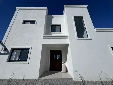 Casa en Venta en San Matias, USD 450.000