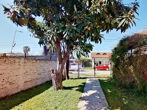Depto Tipo Casa en Venta con 2 cocheras