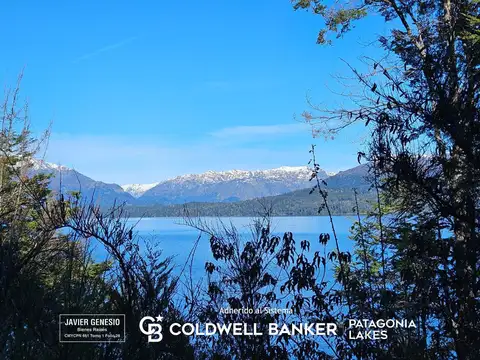 Lote Terreno con Costa de Lago Nahuel Huapi. 2000m2 Villa La Angostura
