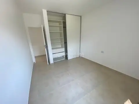 Casa  en Alquiler en Santa Lucia, Pilar del Este, Pilar