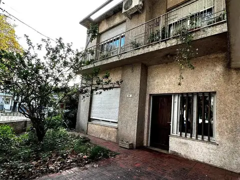 PH en Esquina En Granadero Baigorria