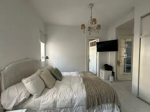 Departamento con 3 dormitorios en suite y terraza en Balvanera.