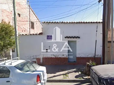 EN VENTA TERRENO CON CASA PARA DEMOLER 