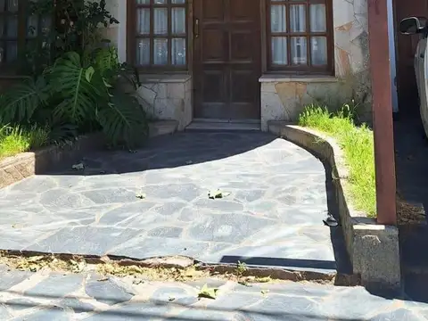 Doctor Francisco Emparanza e/ Belgrano y 12 de Octubre