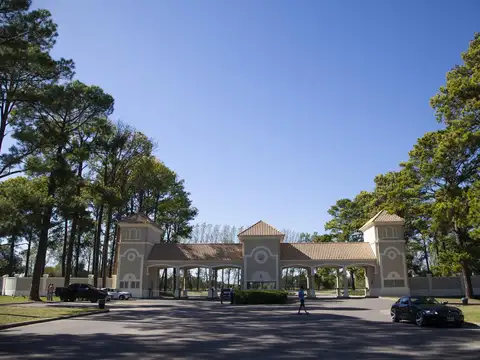 Lote en Venta. Barrio Privado Pinares - Exaltación de la Cruz