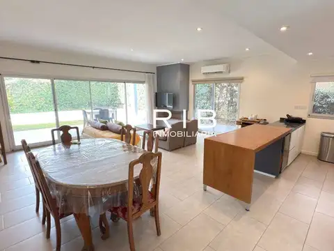 Casa en Venta en La cañada de Pilar, USD 230.000