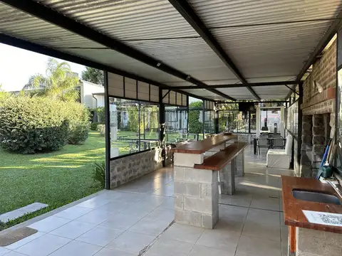 Hotel en Venta 8 Habitaciones