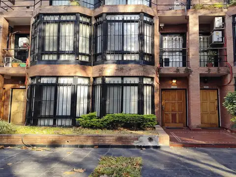 Casa de 5 ambientes en Venta en Paternal