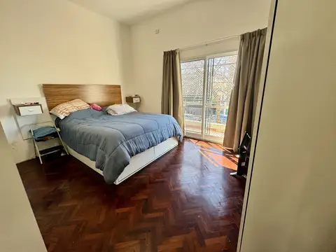 Depto Tipo Casa 4 ambientes con 1 baño