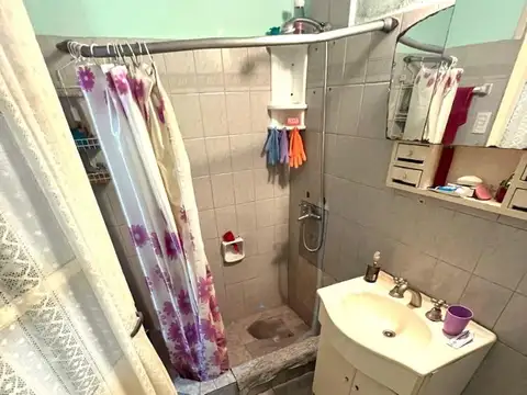 Depto Tipo Casa en Venta 50 años