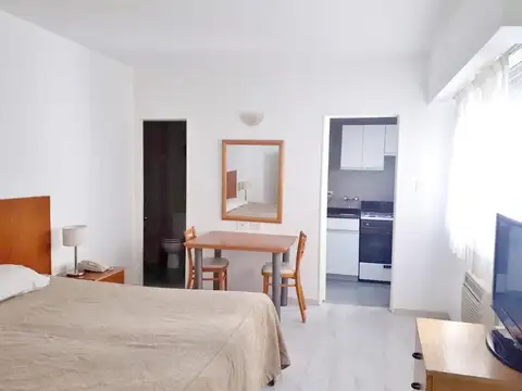 Hermoso Monoambiente en Esmeralda 900
