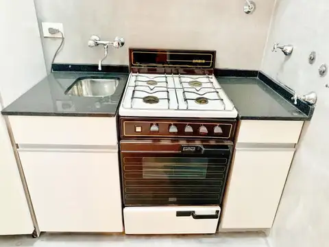 Esmeralda 900