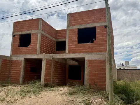 Malvinas Argentinas y Francisco A. Espinoza 100