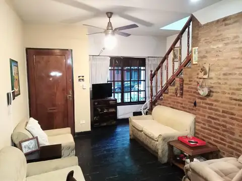 Depto Tipo Casa en Venta en Agronomia, USD 310.000