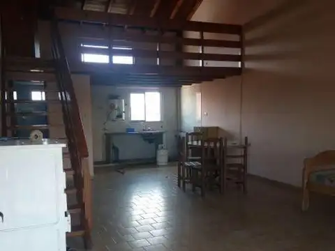 Venta en Block 1 casa y 3 departamento + 2 dtos mas a termin