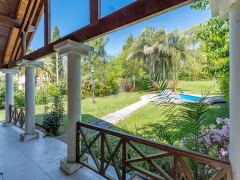 Casa 5 ambientes con 2 baños