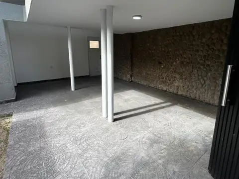 Casa 3 ambientes con 2 baños