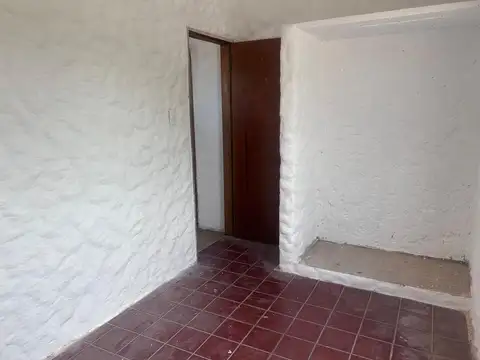 Casa en Alquiler con 1 cochera