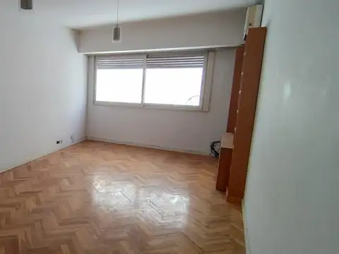Aguilar 2300
