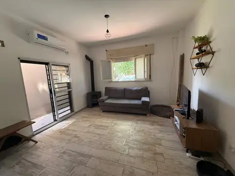 Depto Tipo Casa en Venta de 3 ambientes
