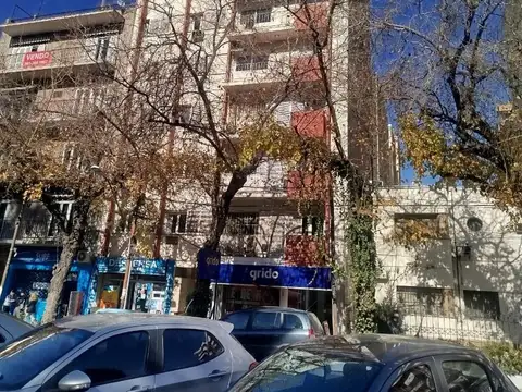 Departamento en Venta - Calle Rivadavia - Segunda Seccion