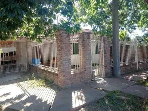 Casa Chalet  en Venta en Campana, G.B.A. Zona Norte, Argentina
