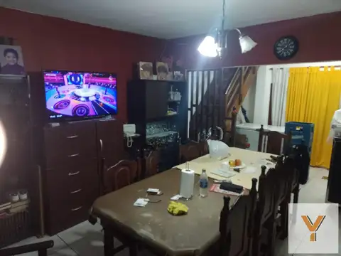 Casa 4 ambientes con 1 baño