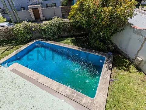 5 y 495 3900, Piso 0